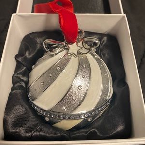 COPY - Pandora 2019 Ornament
